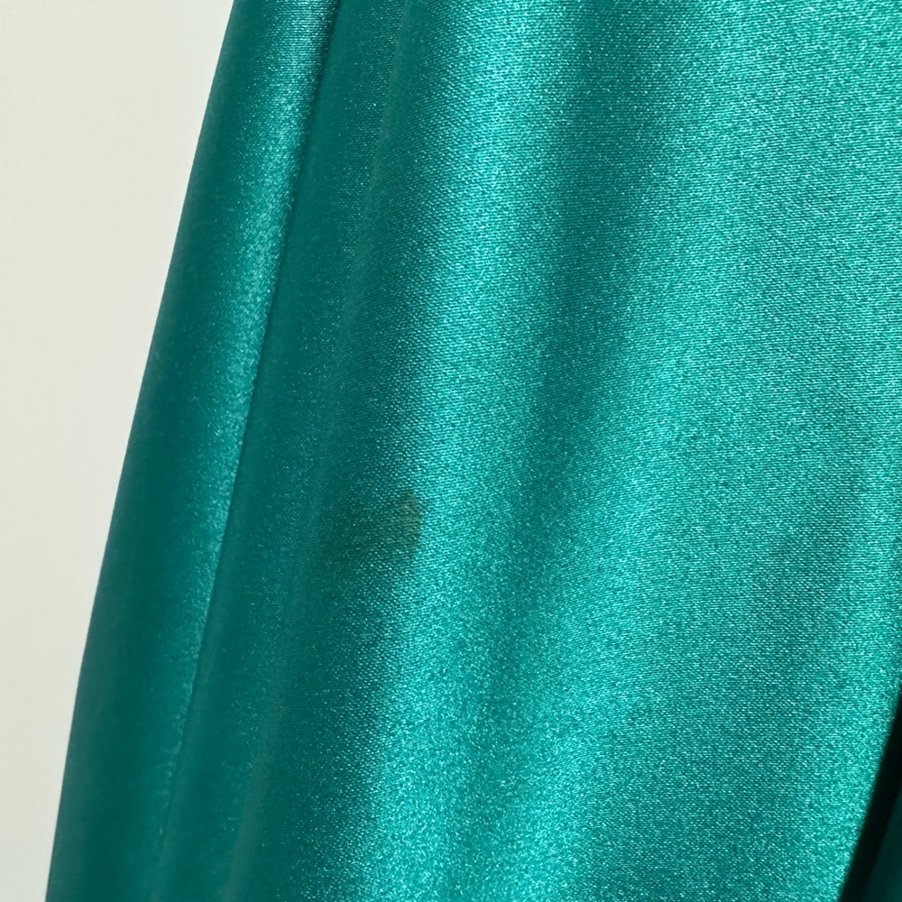 Vienna Prom Deep Aqua Sleeveless V-neck Plunge Gown - Picture 12 of 15